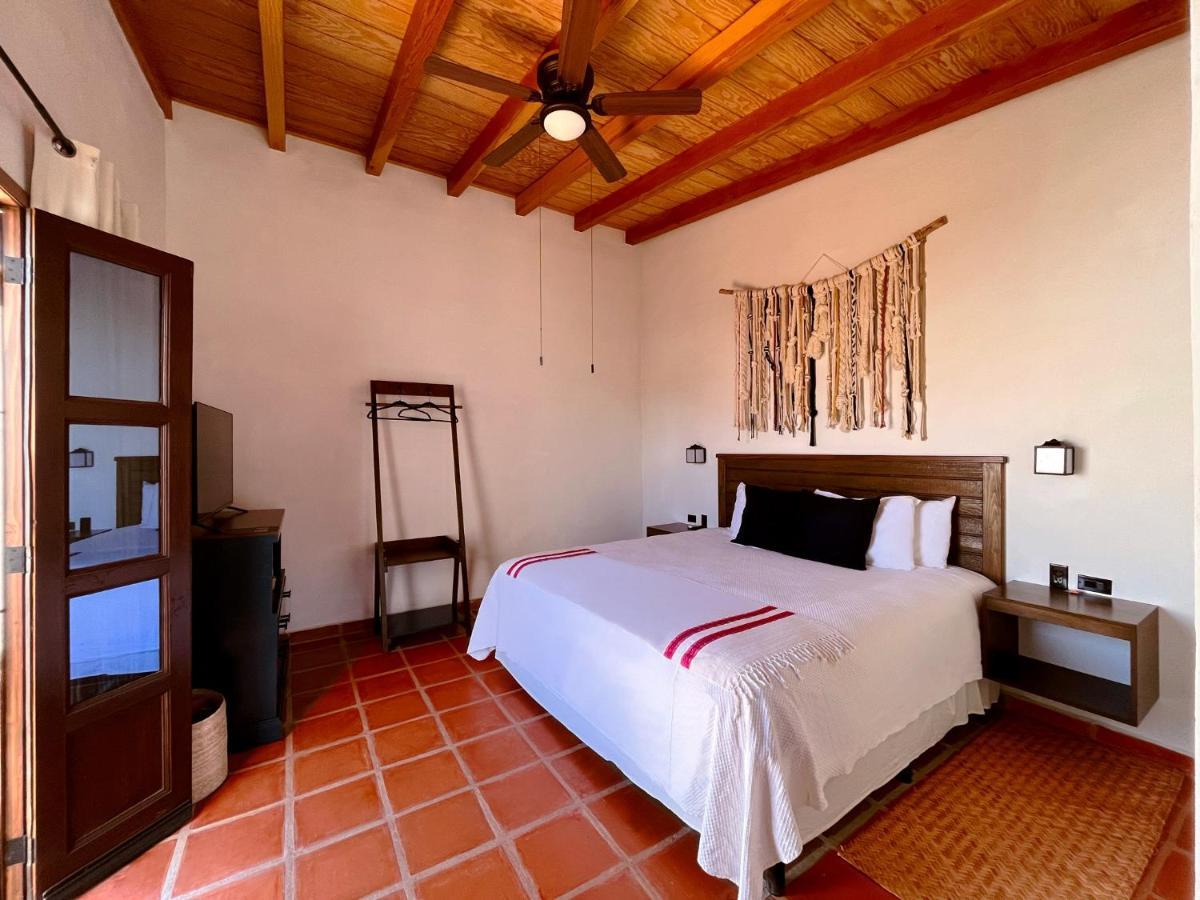 Bed and Breakfast Casa Entrevez Валье-де-Гуадалупе Экстерьер фото