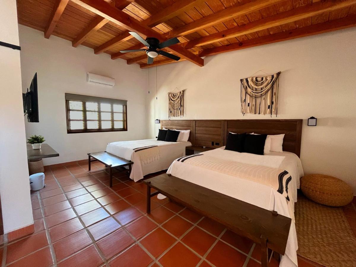 Bed and Breakfast Casa Entrevez Валье-де-Гуадалупе Экстерьер фото